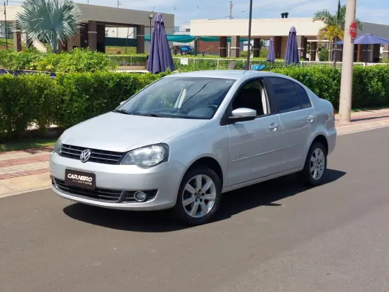 VOLKSWAGEN POLO SEDAN 1.6 MI COMFORTLINE 8V FLEX 4P MANUAL