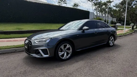 AUDI A4 2.0 TFSI GASOLINA PRESTIGE PLUS S TRONIC