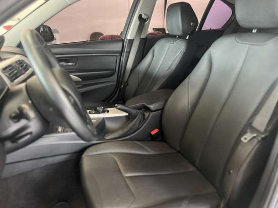 BMW-316i-2014