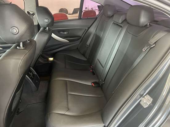 BMW-316i-1.6 SEDAN 16V TURBO GASOLINA 4P AUTOMATICO BMW-316i-2014