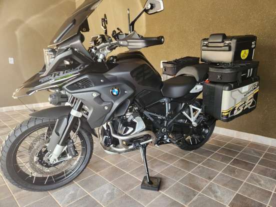 BMW-R 1250 GS PREMIUM TRIPLE BLACK-2023