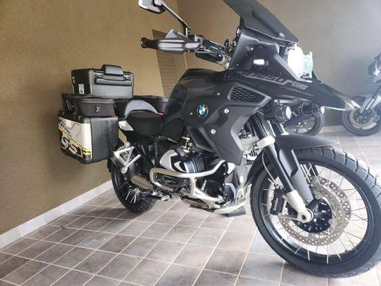 BMW-R 1250 GS PREMIUM TRIPLE BLACK BMW-R 1250 GS PREMIUM TRIPLE BLACK-2023