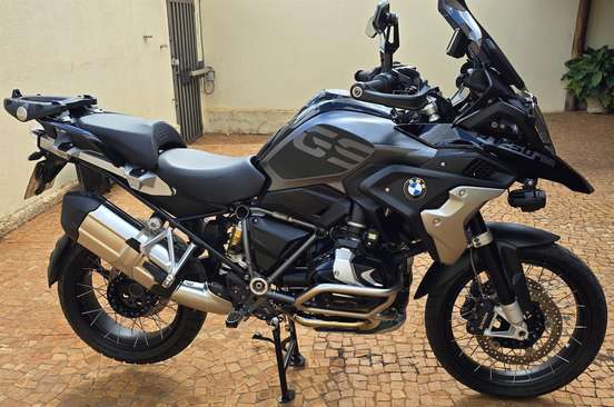 BMW-R 1250 GS PREMIUM TRIPLE BLACK BMW-R 1250 GS PREMIUM TRIPLE BLACK-2022