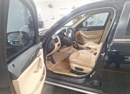 BMW-X1-2010