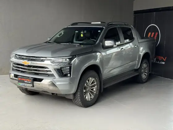 CHEVROLET S10 2.8 16V TURBO DIESEL HIGH COUNTRY CD 4X4 AUTOMÁTICO CHEVROLET S10 2.8 16V TURBO DIESEL HIGH COUNTRY CD 4X4 AUTOMÁTICO