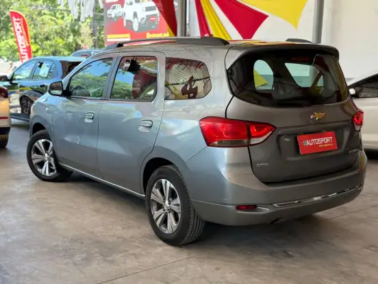 CHEVROLET-SPIN-1.8 PREMIER 8V FLEX 4P AUTOMÁTICO CHEVROLET-SPIN-2023