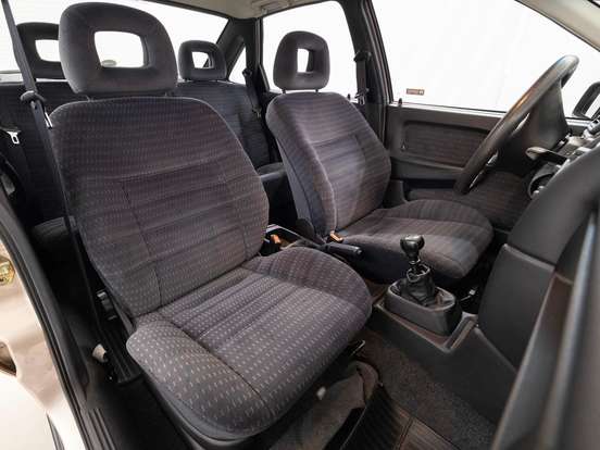 CHEVROLET-VECTRA-1995