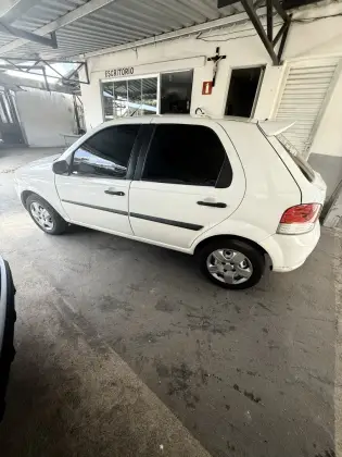 FIAT PALIO 1.4 MPI ATTRACTIVE 8V FLEX 4P MANUAL FIAT PALIO 1.4 MPI ATTRACTIVE 8V FLEX 4P MANUAL