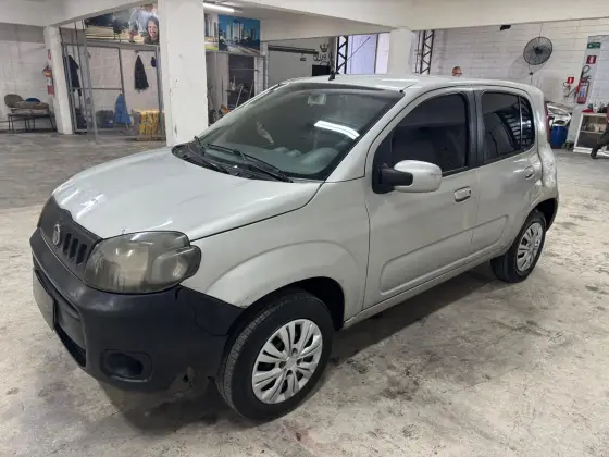 FIAT UNO 1.0 EVO VIVACE 8V FLEX 4P MANUAL