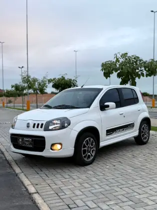 FIAT UNO 1.4 EVO SPORTING 8V FLEX 4P MANUAL