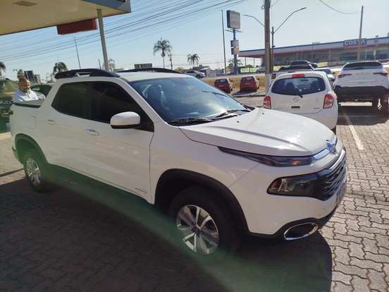 FIAT-TORO-2017