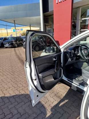 FIAT-TORO-2017
