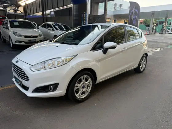 FORD FIESTA 1.6 SE HATCH 16V FLEX 4P MANUAL