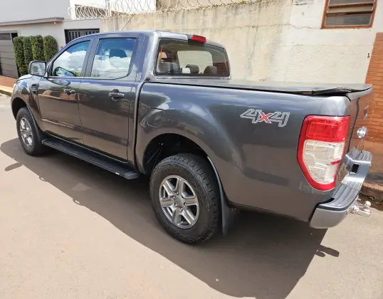 FORD RANGER 2.2 XLS 4X4 CD 16V DIESEL 4P AUTOMÁTICO