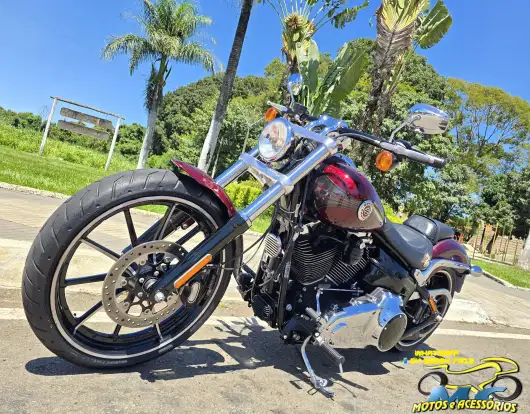 HARLEY-DAVIDSON-SOFTAIL BREAKOUT-2015