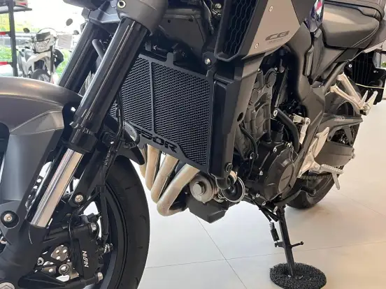 HONDA-CB 650R E-CLUTCH-2025