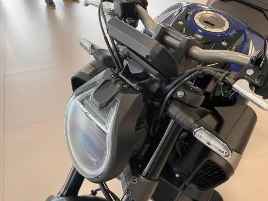 HONDA-CB 650R E-CLUTCH-2025