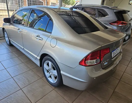 HONDA CIVIC 1.8 LXS 16V FLEX 4P AUTOMÁTICO