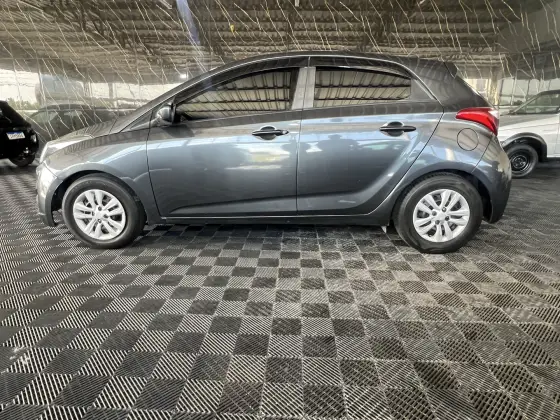 HYUNDAI HB20 1.6 COMFORT 16V FLEX 4P MANUAL