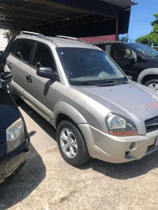 HYUNDAI TUCSON 2.0 MPFI GL 16V 142CV 2WD GASOLINA 4P MANUAL