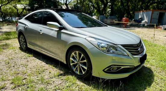 HYUNDAI-AZERA-2016