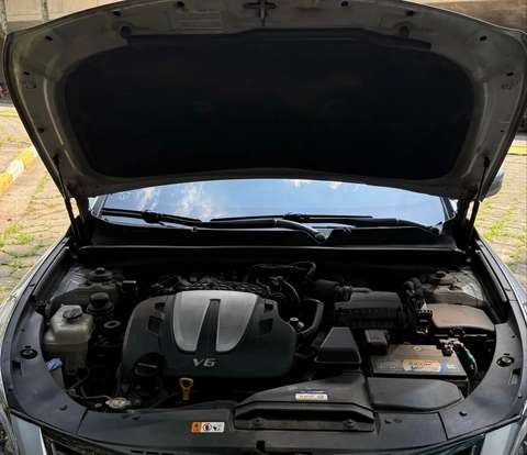 HYUNDAI-AZERA-3.0 MPFI GLS V6 24V GASOLINA 4P AUTOMÁTICO HYUNDAI-AZERA-2016