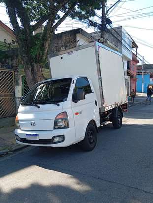 HYUNDAI-HR-2.5 LONGO SEM CAÇAMBA 4X2 16V 130CV TURBO INTERCOOLER DIESEL 2P MANUAL HYUNDAI-HR-2019