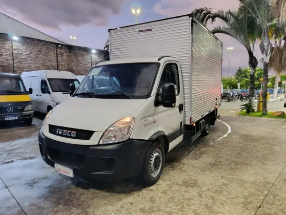 IVECO DAILY 2.3  HPI DIESEL 30S13 CHASSI MANUAL
