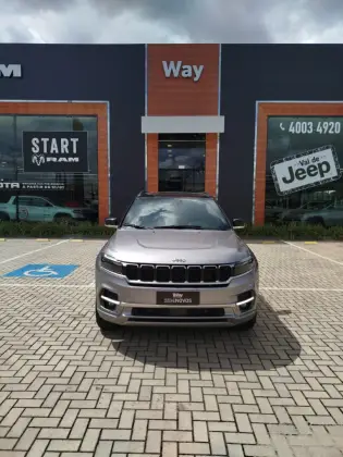 JEEP COMMANDER 2.0 TD380 TURBO DIESEL OVERLAND AT9