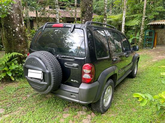 JEEP-CHEROKEE-2006