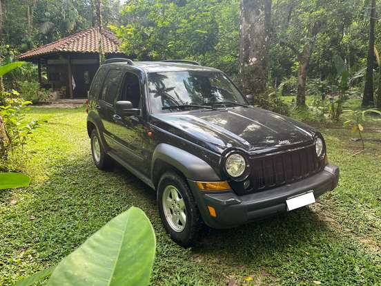 JEEP-CHEROKEE-3.7 SPORT 4X4 V6 12V GASOLINA 4P AUTOMÁTICO JEEP-CHEROKEE-2006