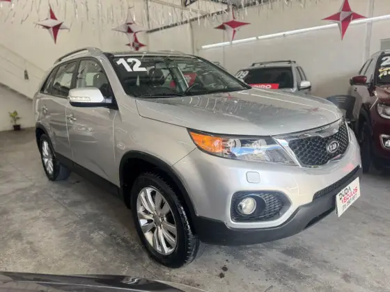 KIA SORENTO 3.5 S.558 V6 4X2 24V GASOLINA 4P AUTOMÁTICO
