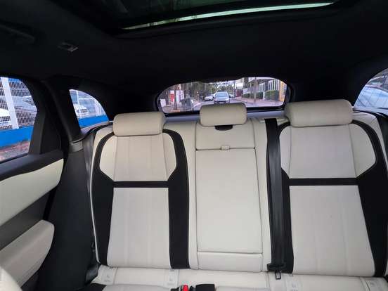 LAND ROVER-RANGE ROVER VELAR-2.0 P300 GASOLINA R-DYNAMIC SE AUTOMÁTICO LAND ROVER-RANGE ROVER VELAR-2019