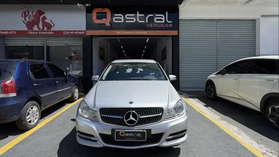 MERCEDES-BENZ C 180 1.8 CGI CLASSIC 16V TURBO GASOLINA 4P AUTOMÁTICO MERCEDES-BENZ C 180 1.8 CGI CLASSIC 16V TURBO GASOLINA 4P AUTOMÁTICO