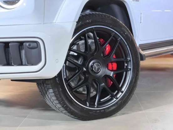 MERCEDES-BENZ-G 63 AMG-2025