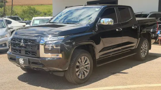 MITSUBISHI TRITON 2.4 BITURBO DIESEL CD HPE-S 4X4 AUTOMÁTICO