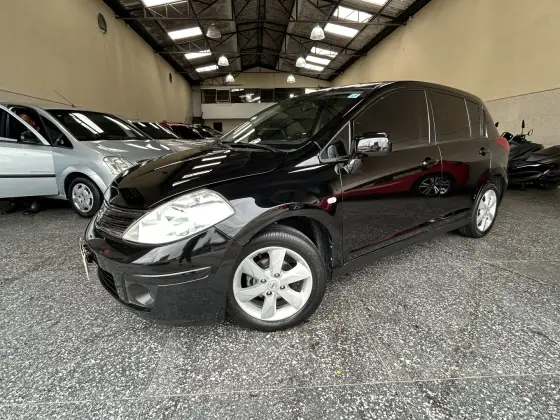 NISSAN TIIDA 1.8 S 16V FLEX 4P MANUAL