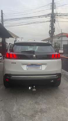 PEUGEOT-3008-2020
