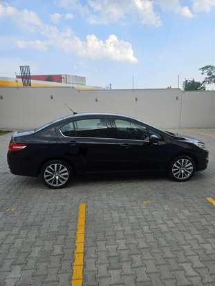 PEUGEOT-408-2017