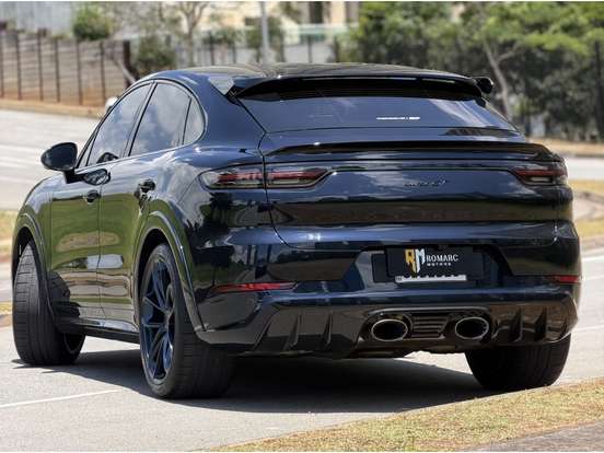 PORSCHE-CAYENNE-2022