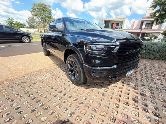RAM 1500 5.7 V8 GASOLINA LIMITED NIGHT EDITION CD 4X4 AUTOMÁTICO