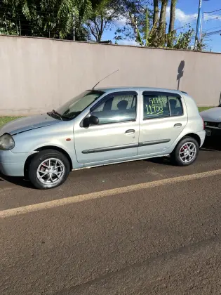 RENAULT CLIO 1.0 RN 8V GASOLINA 4P MANUAL