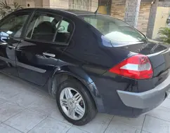 RENAULT MEGANE 1.6 DYNAMIQUE 16V FLEX 4P MANUAL RENAULT MEGANE 1.6 DYNAMIQUE 16V FLEX 4P MANUAL