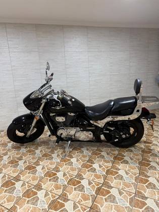 SUZUKI BOULEVARD M800 