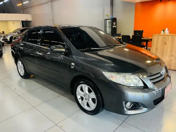 TOYOTA COROLLA 1.8 GLI 16V FLEX 4P AUTOMÁTICO