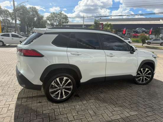 TOYOTA-COROLLA CROSS-2023