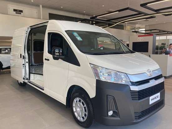 TOYOTA-HIACE-2026