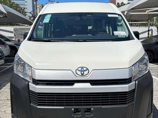 TOYOTA-HIACE-2.8 D-4D TURBO DIESEL MINIBUS 15+1 DX AUTOMÁTICO TOYOTA-HIACE-2024