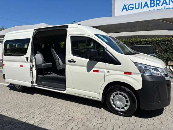 TOYOTA-HIACE-2.8 D-4D TURBO DIESEL MINIBUS 15+1 DX AUTOMÁTICO TOYOTA-HIACE-2024