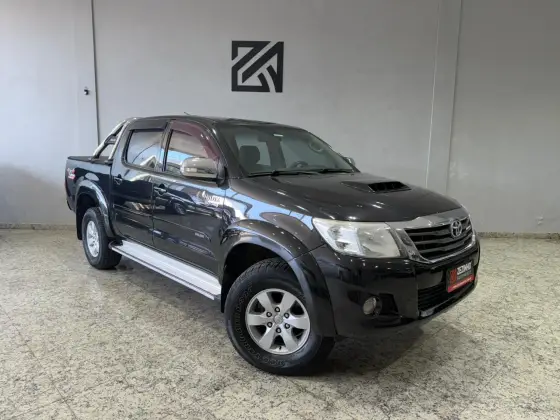 TOYOTA HILUX 3.0 SRV 4X4 CD 16V TURBO INTERCOOLER DIESEL 4P AUTOMÁTICO